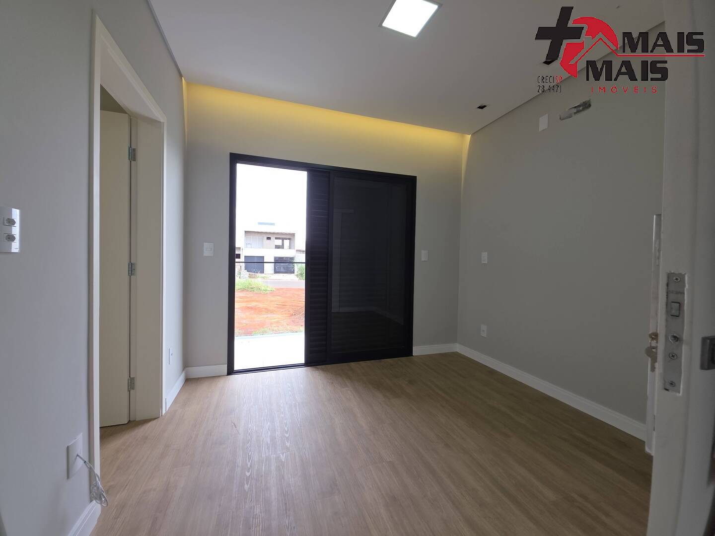 Casa Sobrado à venda no Bairro Parque Bella Ville - Hortolândia