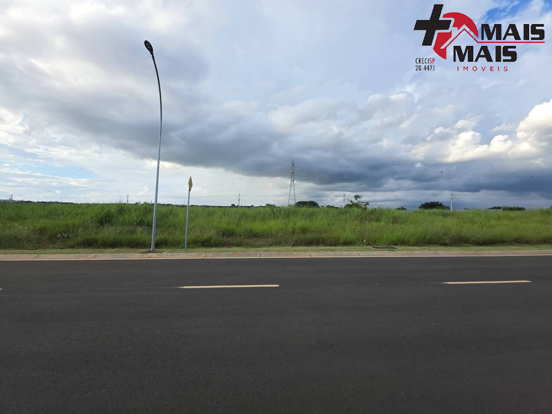 Terreno à venda no Condomínio Urbe365 - Paulínia